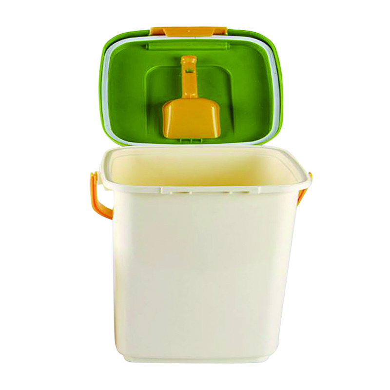 Pet food bucket